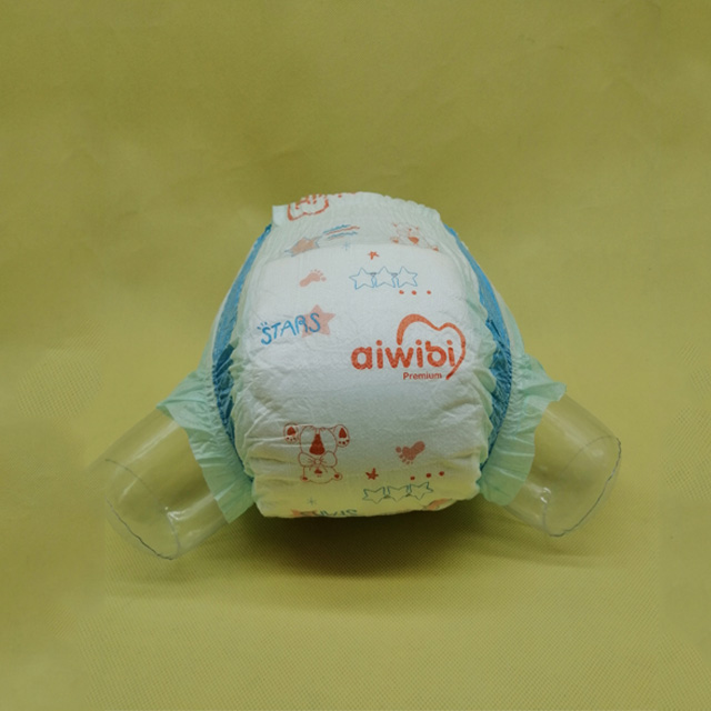 Хлопковые подгузники Aiwibi для младенцев сохраняют кожу сухой в течение ночи.